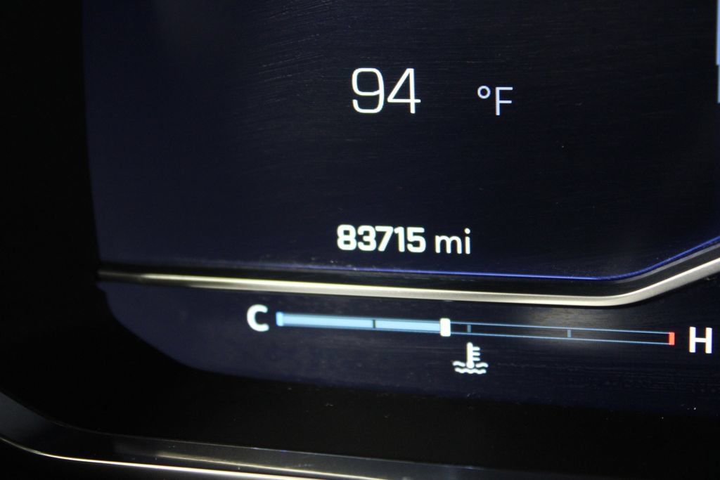 Used 2022 Chevrolet Tahoe LT w/ LT Signature Plus Package RWD image 32