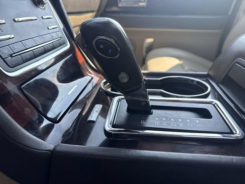 Used 2015 Lincoln Navigator 4WD w/ Equipment Group 101A Reserve image 20