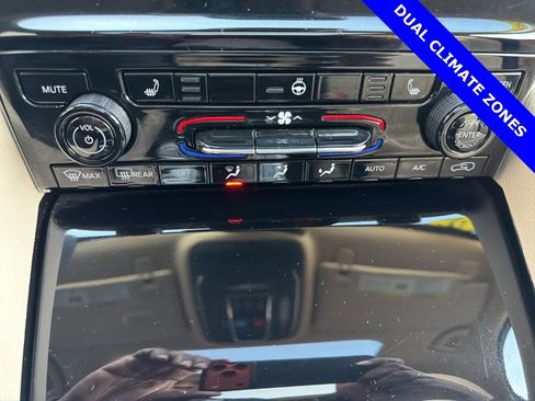 Certified 2022 Jeep Grand Cherokee Limited image 16