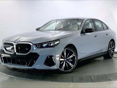 Certified 2025 BMW i5 M60 AWD/4WD image 11
