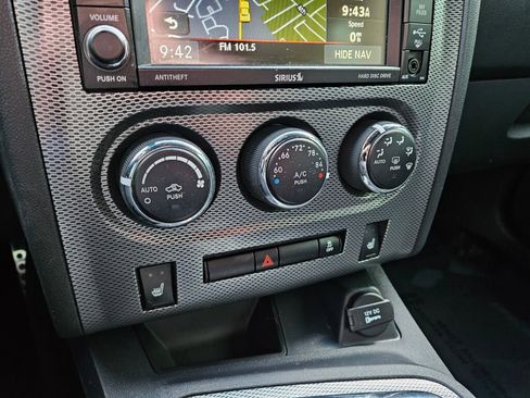 Used 2013 Dodge Challenger R/T image 20