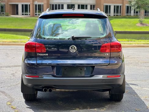 Used 2016 Volkswagen Tiguan S FWD image 4