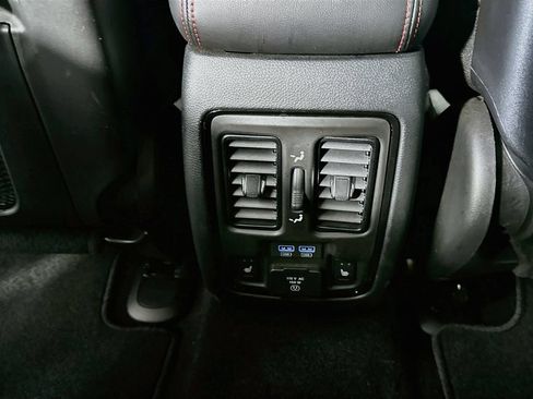 Used 2025 Dodge Durango GT AWD/4WD image 22