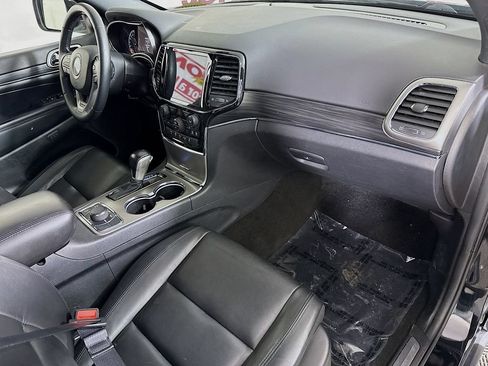 Used 2022 Jeep Grand Cherokee Limited AWD/4WD image 34