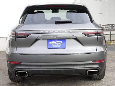Used 2020 Porsche Cayenne image 6