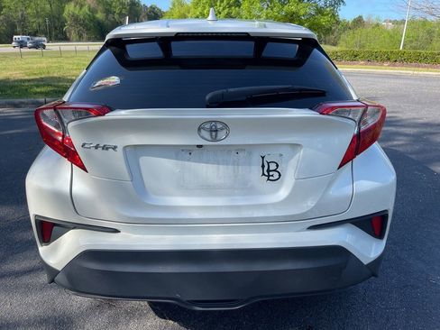 Used 2019 Toyota C-HR LE image 6