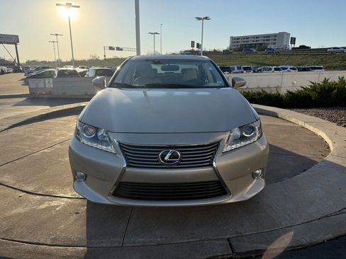 Used 2015 Lexus ES 350 w/ Premium Package image 10