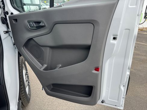 New 2025 Ford Transit 250 148 Medium Roof Extended AWD image 29