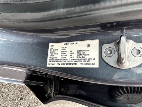 Used 2022 Tesla Model 3 Long Range AWD/4WD image 18