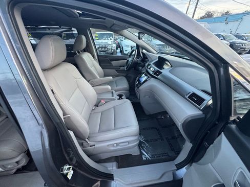 Used 2017 Honda Odyssey EX-L image 20
