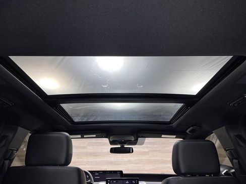 Used 2025 Ford Expedition Max Platinum w/ Stealth Performance Package AWD/4WD image 18