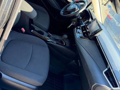 Used 2022 Toyota Corolla LE image 17