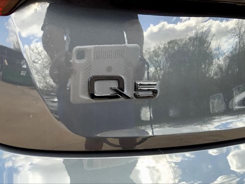 Used 2021 Audi Q5 Premium Plus w/ Premium Plus Package image 31