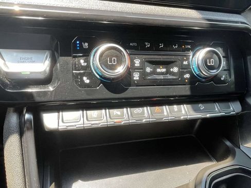 Used 2024 GMC Sierra 2500 AT4 w/ AT4 Premium Plus Package AWD/4WD image 22