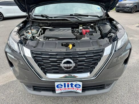 Used 2023 Nissan Rogue S AWD/4WD image 3