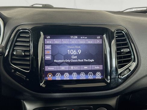 Used 2021 Jeep Compass Limited w/ Sun and Sound Group image 21