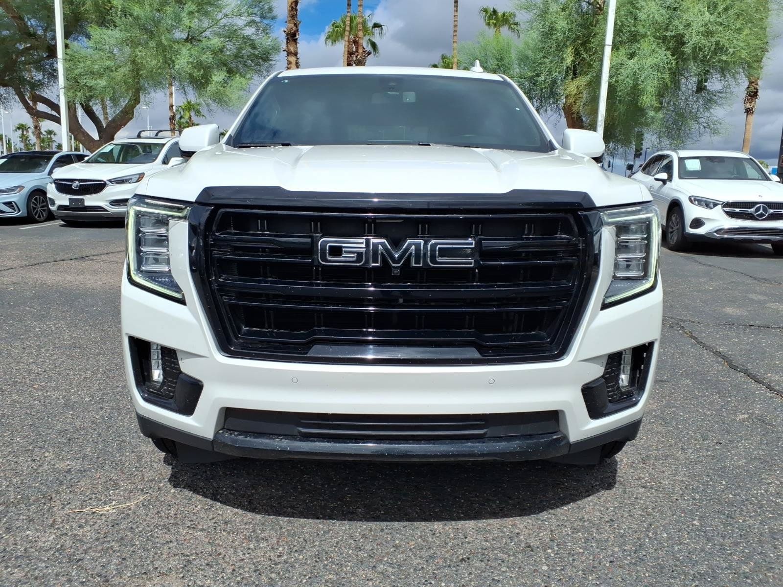 Used 2021 GMC Yukon SLT w/ SLT Luxury Plus Package AWD/4WD image 2
