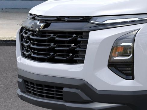 New 2026 Chevrolet Equinox LT w/ Convenience Package II FWD image 37