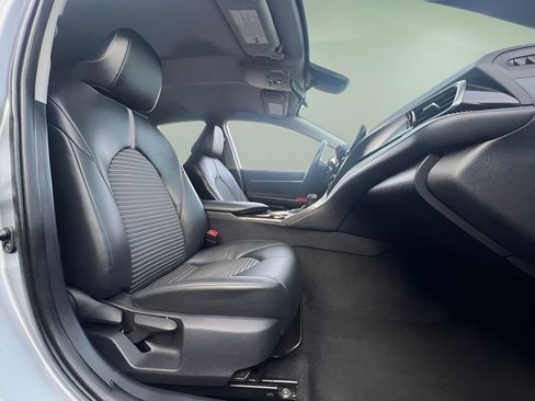 Used 2023 Toyota Camry SE image 11