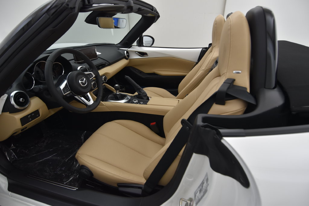 Used 2025 MAZDA MX-5 Miata Grand Touring w/ Appearance Package RWD image 20