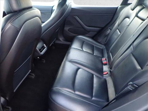 Used 2018 Tesla Model 3 Long Range image 6