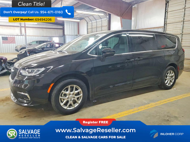 Used 2025 Chrysler Pacifica Select FWD image 1