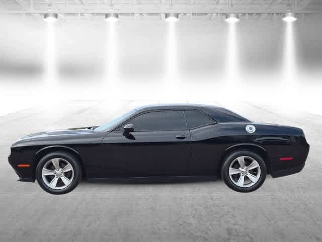 Certified 2018 Dodge Challenger SXT RWD image 5
