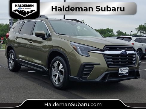 Certified 2025 Subaru Ascent Premium AWD/4WD image 1