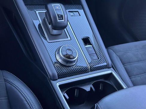 Used 2023 Mitsubishi Outlander 4WD Plug-In Hybrid image 20