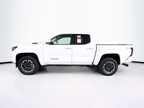 New 2026 Toyota Tacoma TRD Sport AWD/4WD image 5