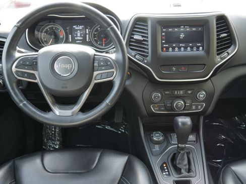 Used 2019 Jeep Cherokee Latitude Plus w/ Cold Weather Group image 15