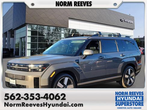 Certified 2025 Hyundai Santa Fe Limited image 1