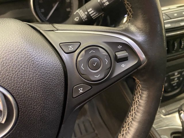 Used 2017 Buick Envision Essence FWD image 30