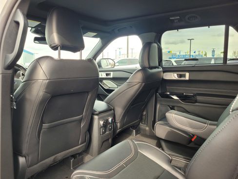 Used 2023 Ford Explorer ST w/ Equipment Group 401A image 14