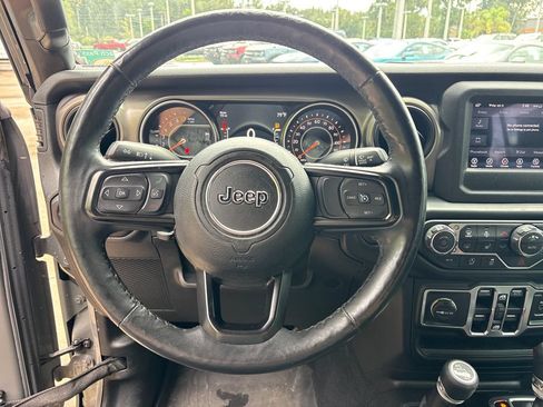 Used 2018 Jeep Wrangler Unlimited Sport S AWD/4WD image 17