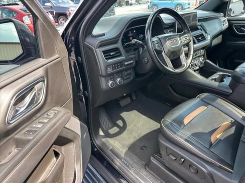 Certified 2023 GMC Yukon AT4 w/ AT4 Premium Plus Package AWD/4WD image 16