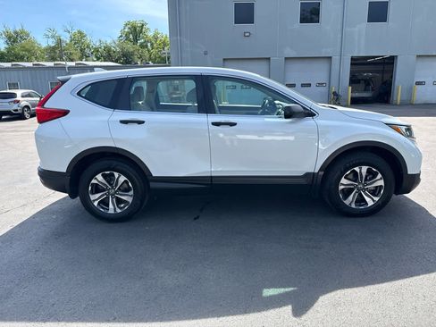 Used 2019 Honda CR-V LX image 2