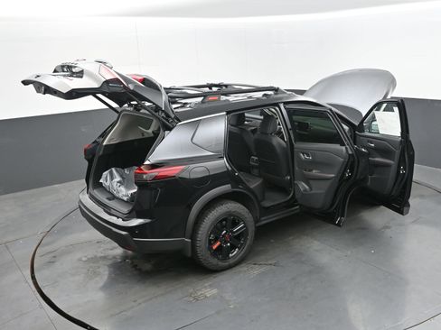New 2026 Nissan Rogue SV image 44
