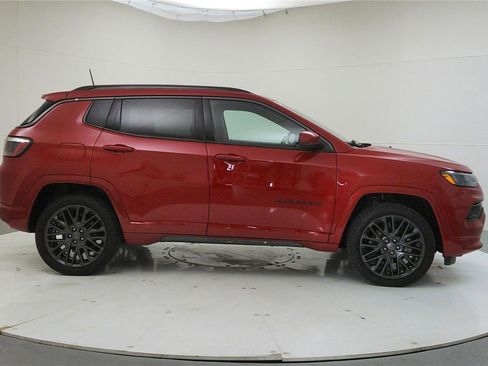 Used 2022 Jeep Compass Limited image 8