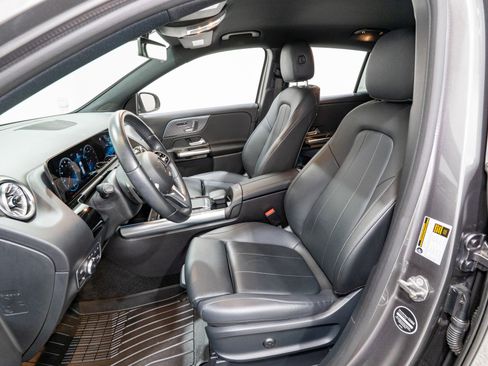 Used 2022 Mercedes-Benz GLA 250 4MATIC w/ Premium Package Lite image 16