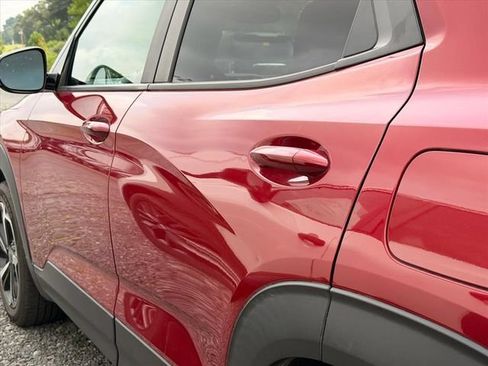 Used 2021 Chevrolet TrailBlazer RS w/ Technology Package AWD/4WD image 18