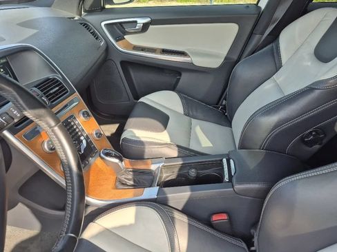 Used 2015 Volvo XC60 T6 Platinum FWD image 15