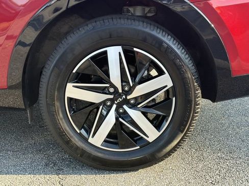 Used 2023 Kia Sorento S FWD image 21