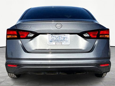 Used 2023 Nissan Altima 2.5 S image 4