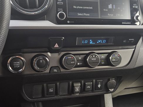 Used 2023 Toyota Tacoma TRD Off-Road image 23