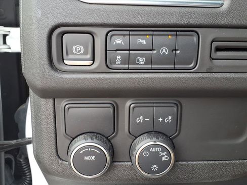 Used 2024 Chevrolet Tahoe RST w/ Luxury Package image 23