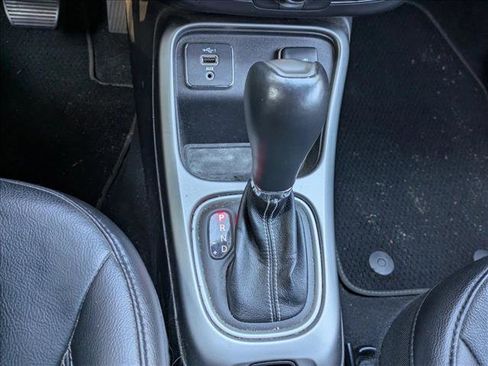 Used 2021 Jeep Compass Latitude w/ Sun and Sound Group image 13