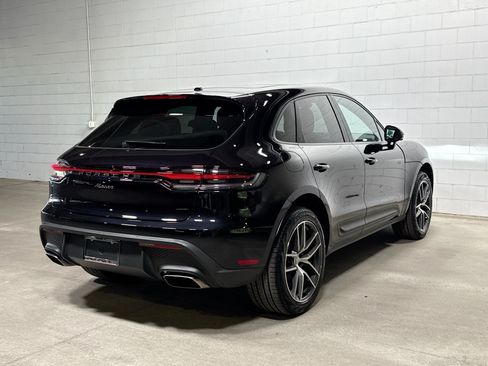 Certified 2026 Porsche Macan AWD/4WD image 7