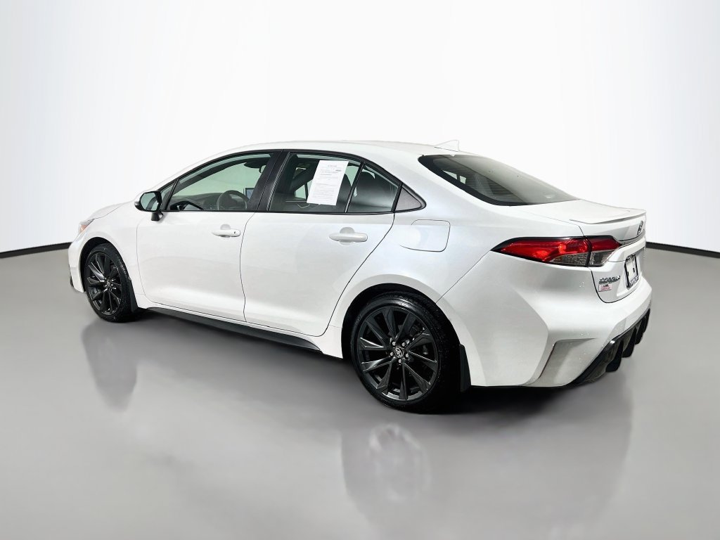 Used 2026 Toyota Corolla SE w/ SE Package FWD image 5