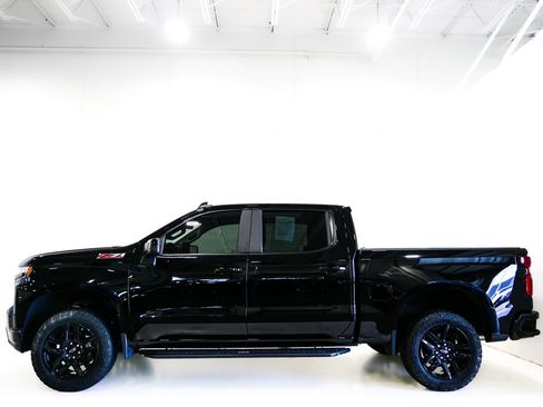 Used 2021 Chevrolet Silverado 1500 LT Trail Boss w/ Convenience Package II AWD/4WD image 4